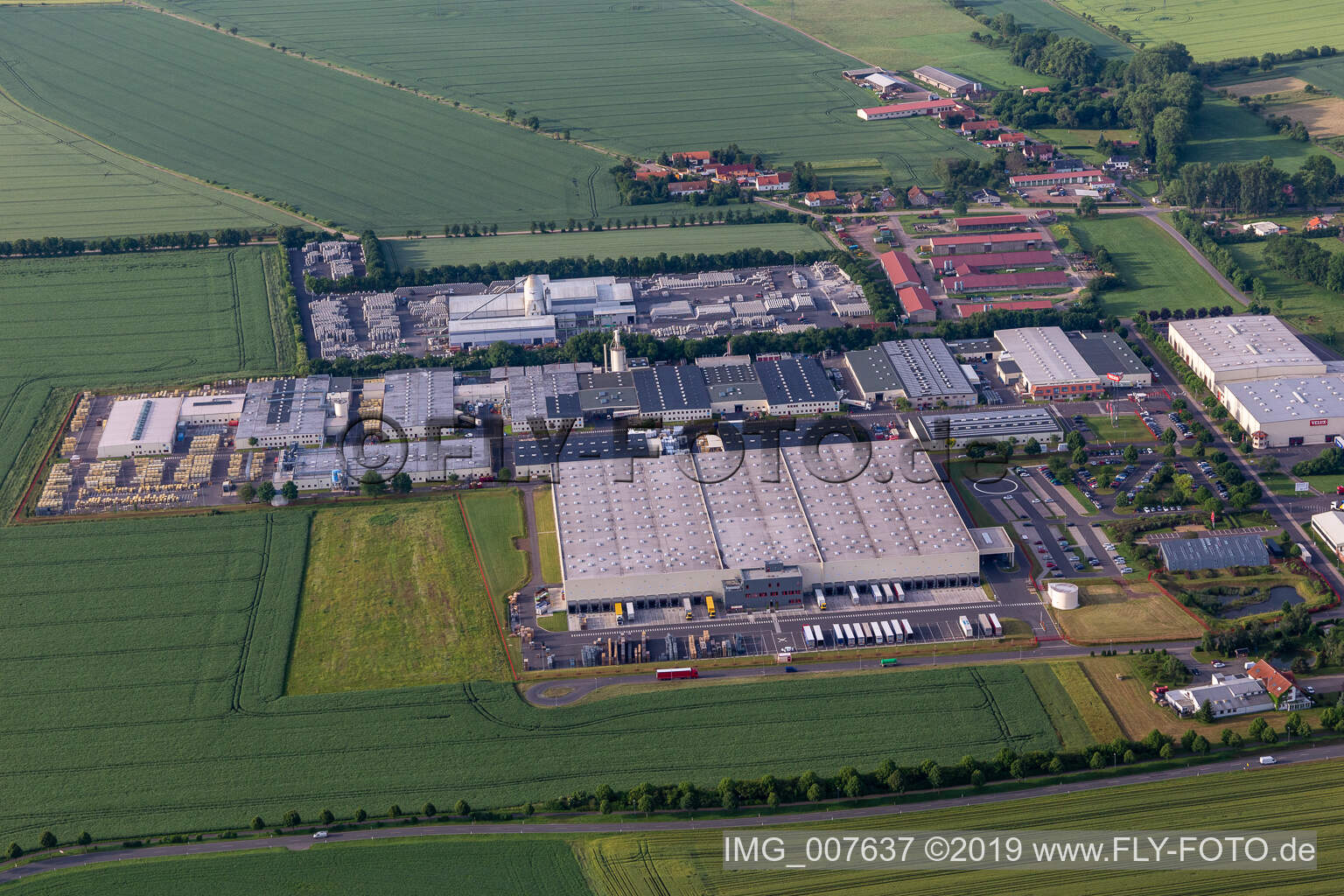 Luftbild von Finger Beton Sonneborn GmbH & Co. KG, JTJ Sonneborn Industrie GmbH im Bundesland Thüringen, Deutschland