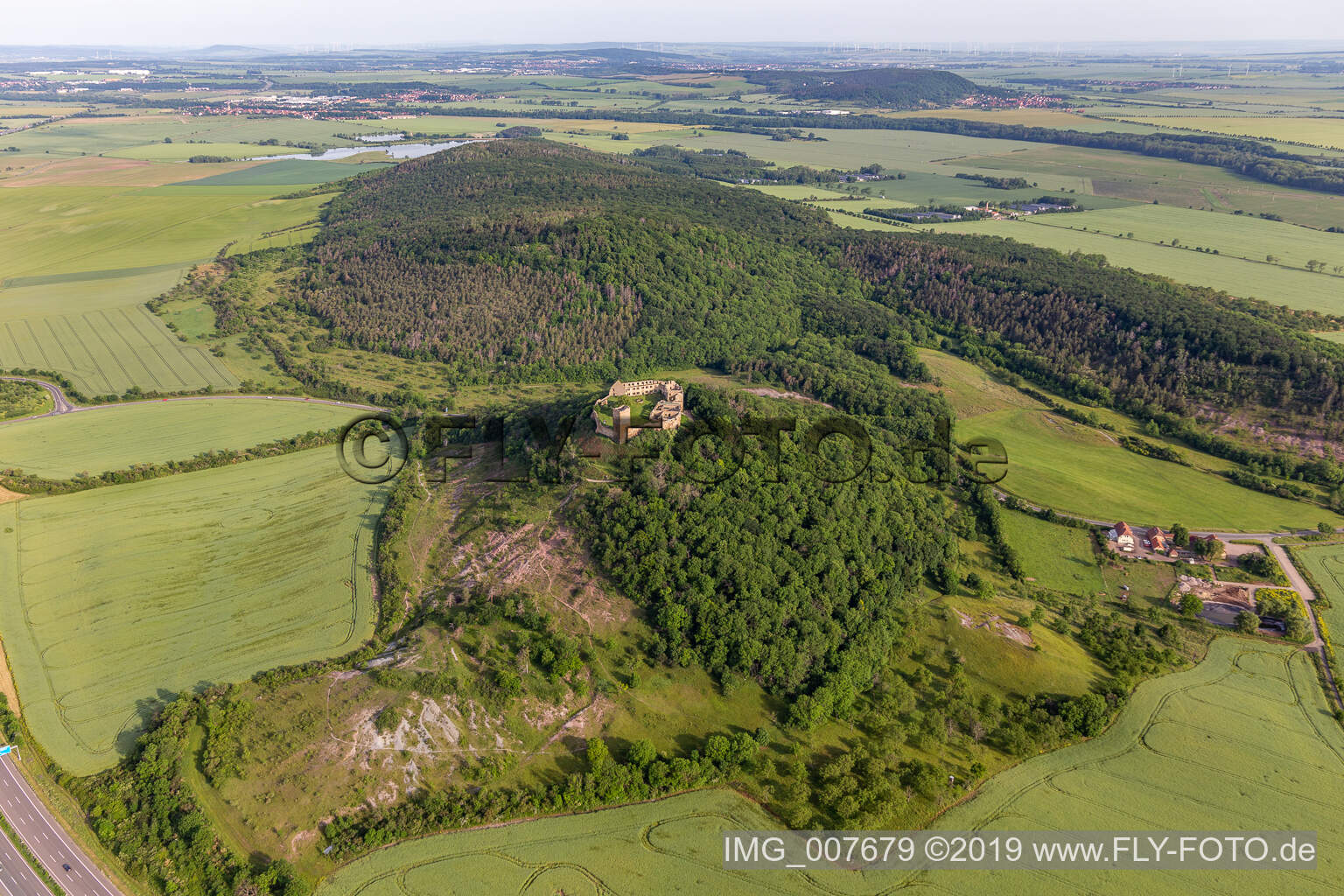 Luftbild von Burg Gleichen in Wandersleben im Bundesland Thüringen, Deutschland