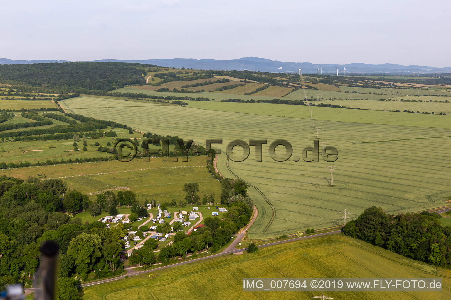 Luftaufnahme von Camping Drei Gleichen in Mühlberg im Bundesland Thüringen, Deutschland