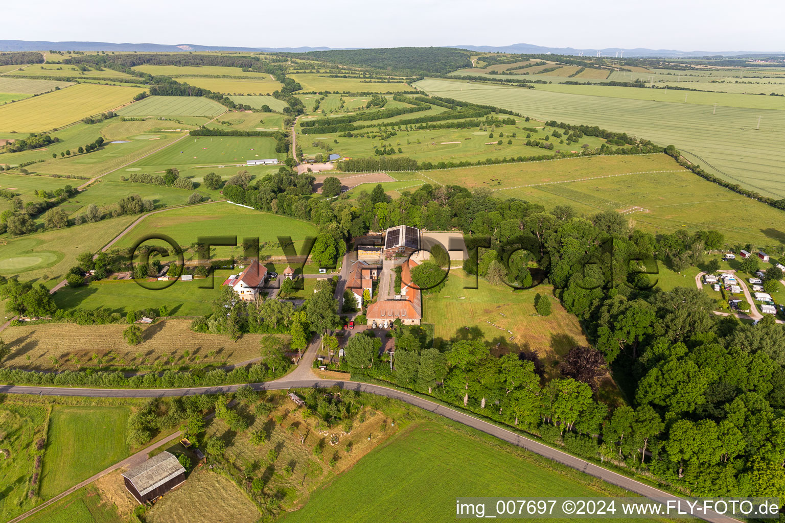 Gebäudekomplex der Hotelanlage Restaurant Hotel Taubennest in Mühlberg im Bundesland Thüringen, Deutschland