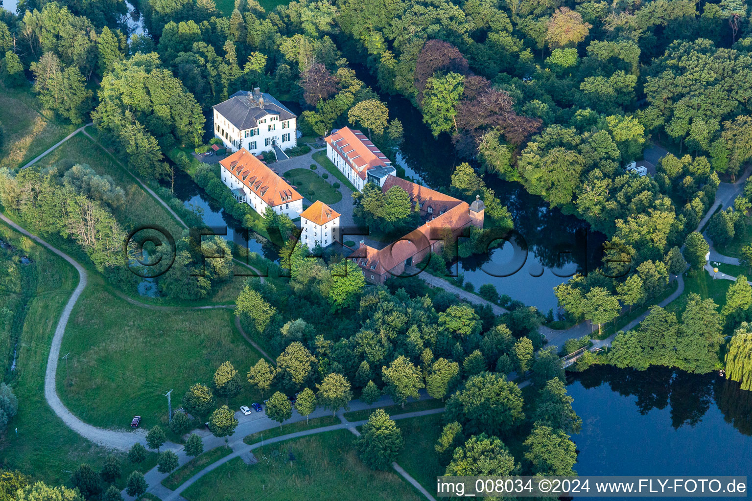 Uferbereiche am See- und Erholungsgebiet Pröbstingsee und Borkener Segelclub e.V. in Hoxfeld im Bundesland Nordrhein-Westfalen, Deutschland