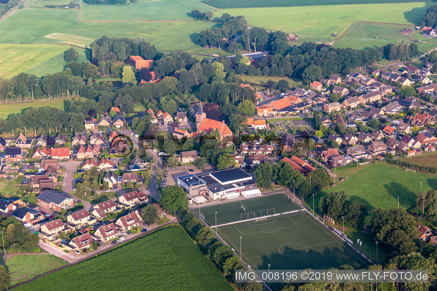 Luftbild von Buurse im Bundesland Overijssel, Niederlande