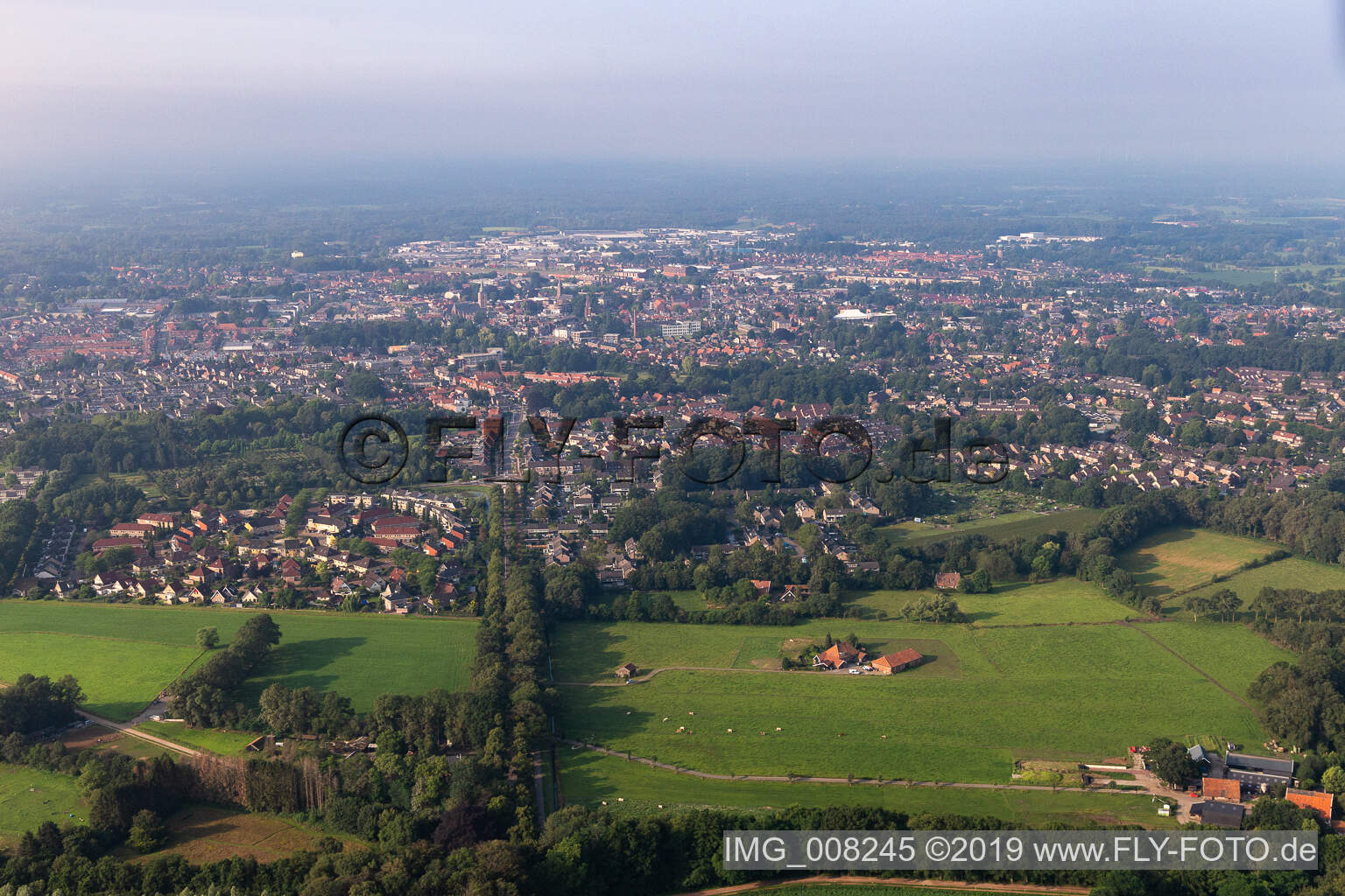 Drohnenbild von Winterswijk im Bundesland Gelderland, Niederlande