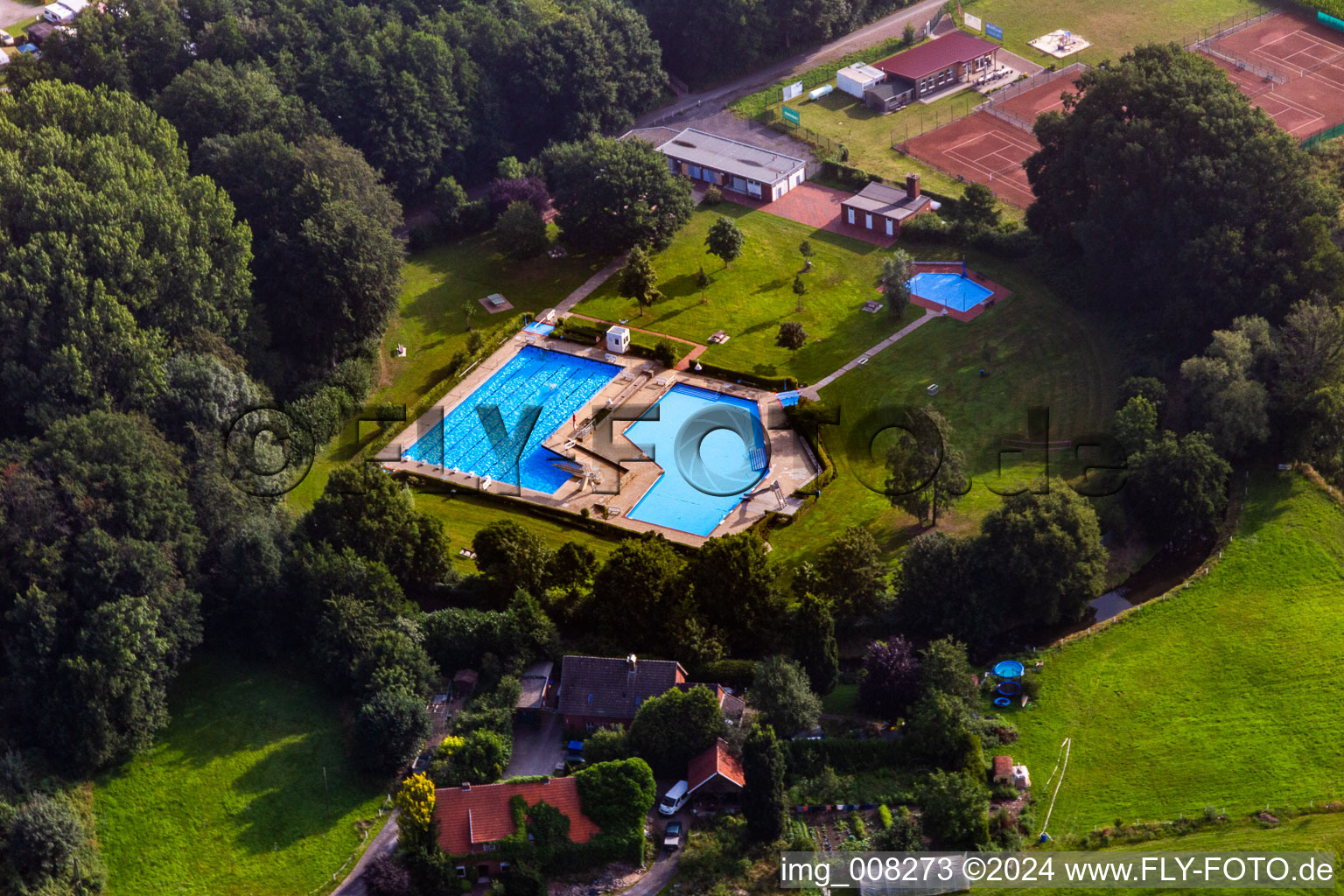 Luftbild von Freibad in Velen im Bundesland Nordrhein-Westfalen, Deutschland