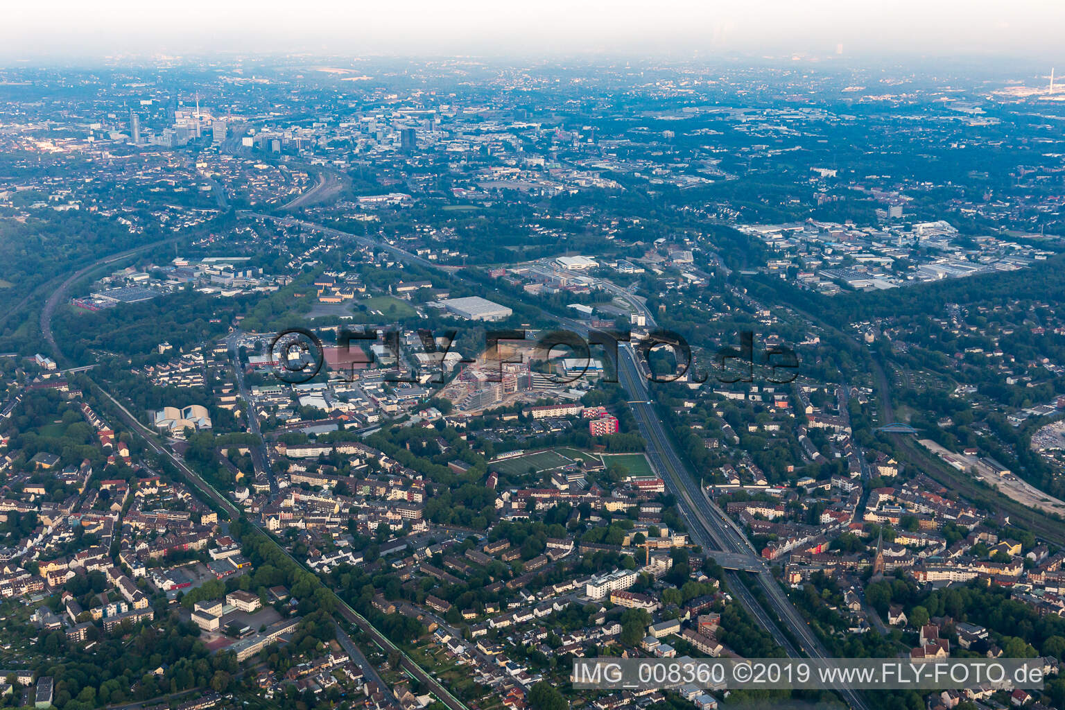 Luftbild von A40 in Essen-Kray im Bundesland Nordrhein-Westfalen, Deutschland