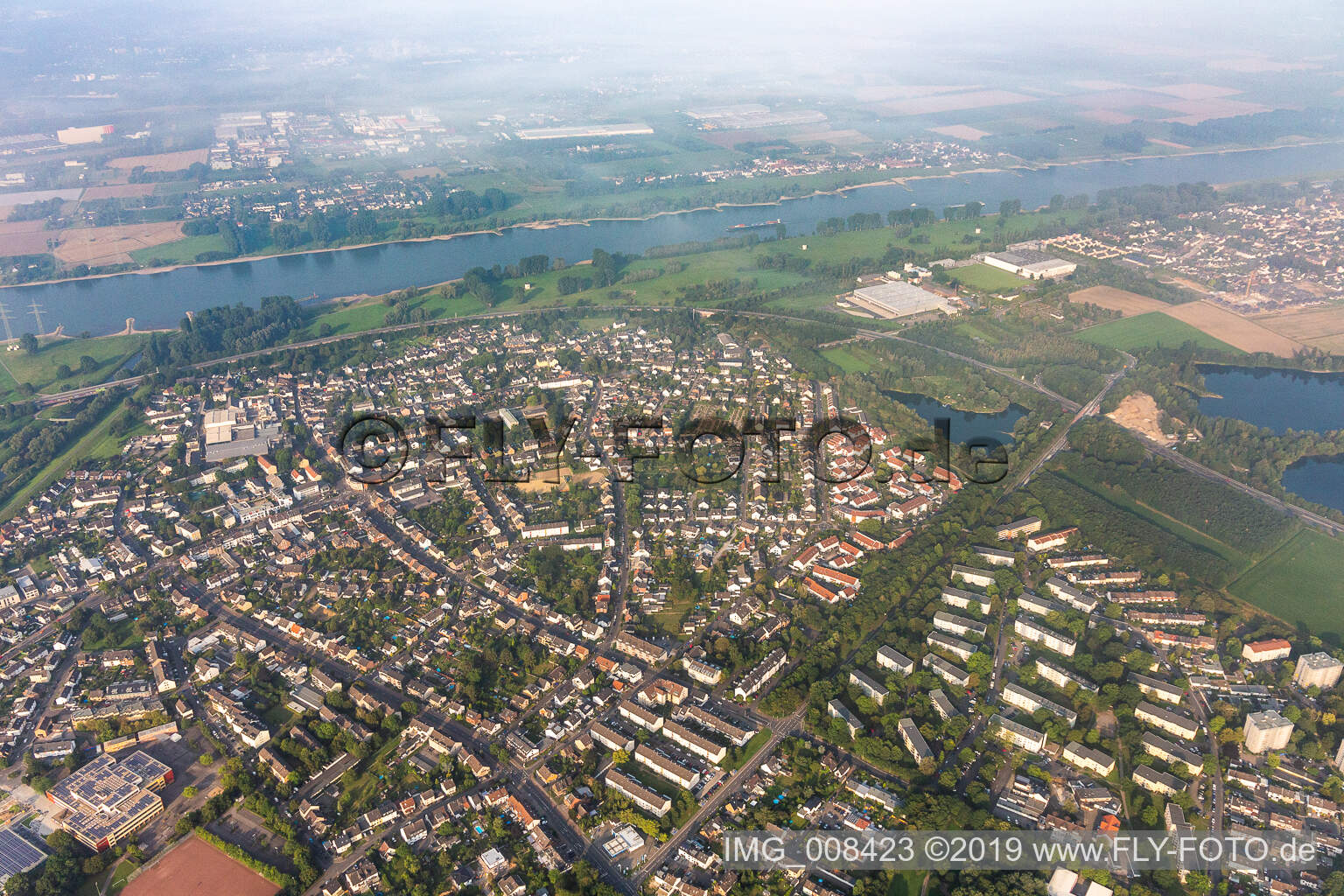 Luftbild von An der Wupper-Mündung in Rheindorf im Bundesland Nordrhein-Westfalen, Deutschland