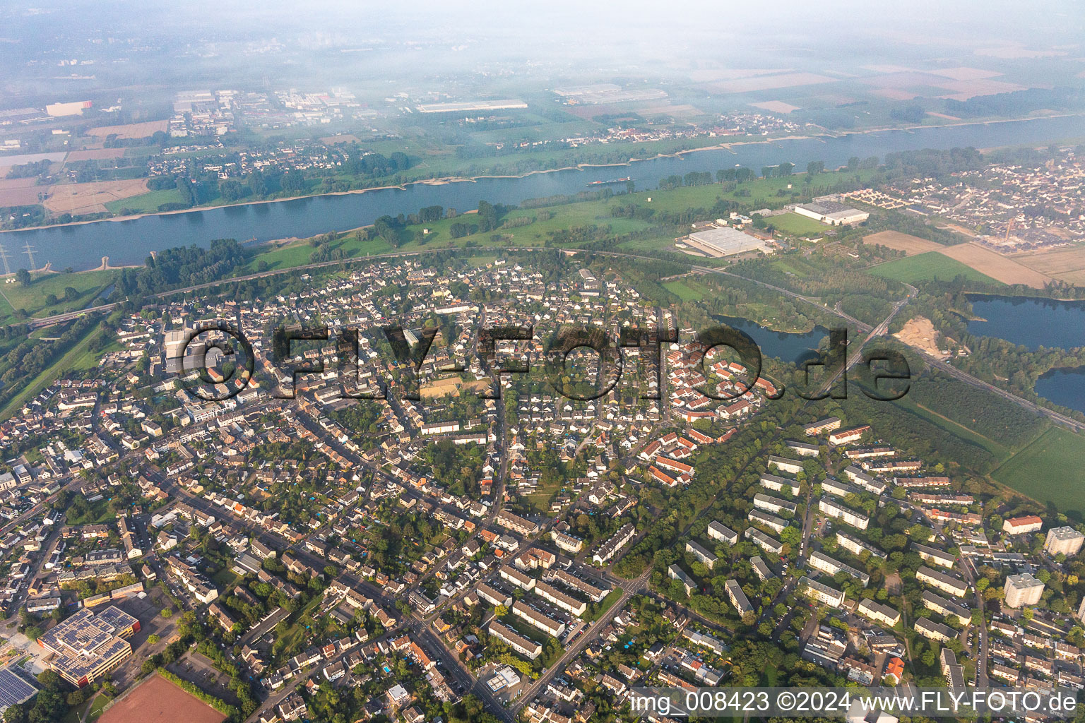 Luftbild von An der Wupper-Mündung in Rheindorf im Bundesland Nordrhein-Westfalen, Deutschland