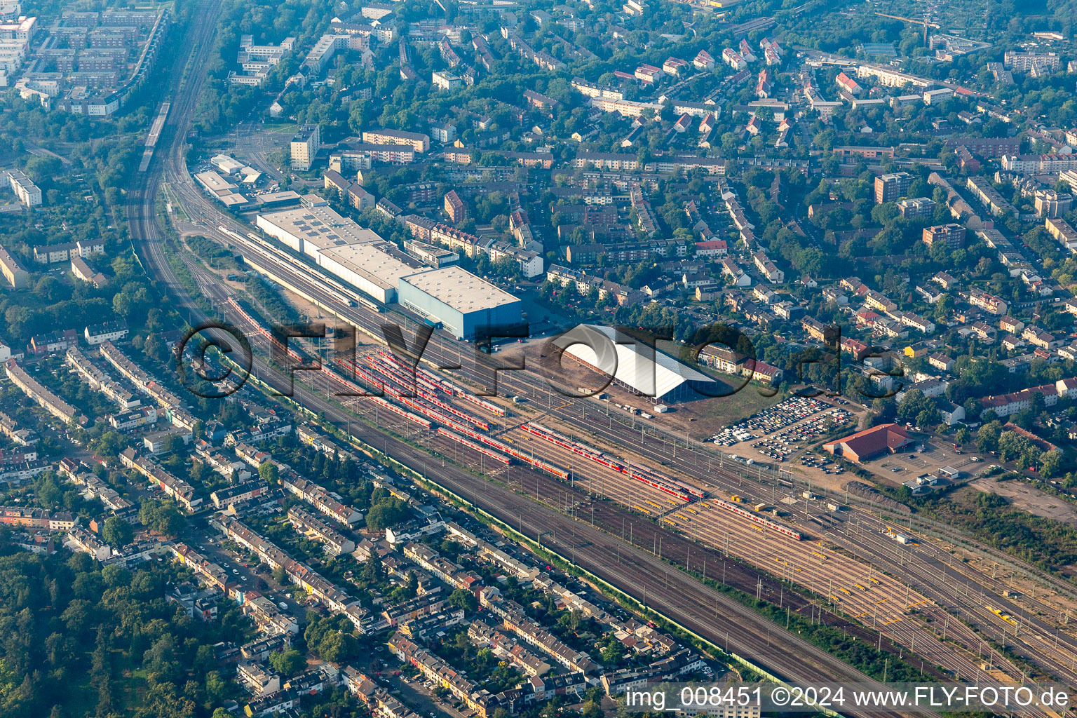 Bahndepot im Ortsteil Bilderstöckchen in Köln im Bundesland Nordrhein-Westfalen, Deutschland