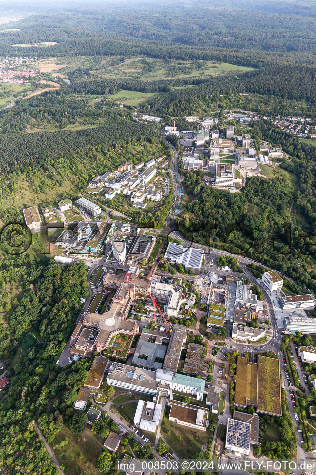 Gesamtübersicht des Klinikgelände des Krankenhauses Medizinische Universitätsklinik auf dem Schnarrenberg in Tübingen im Bundesland Baden-Württemberg, Deutschland
