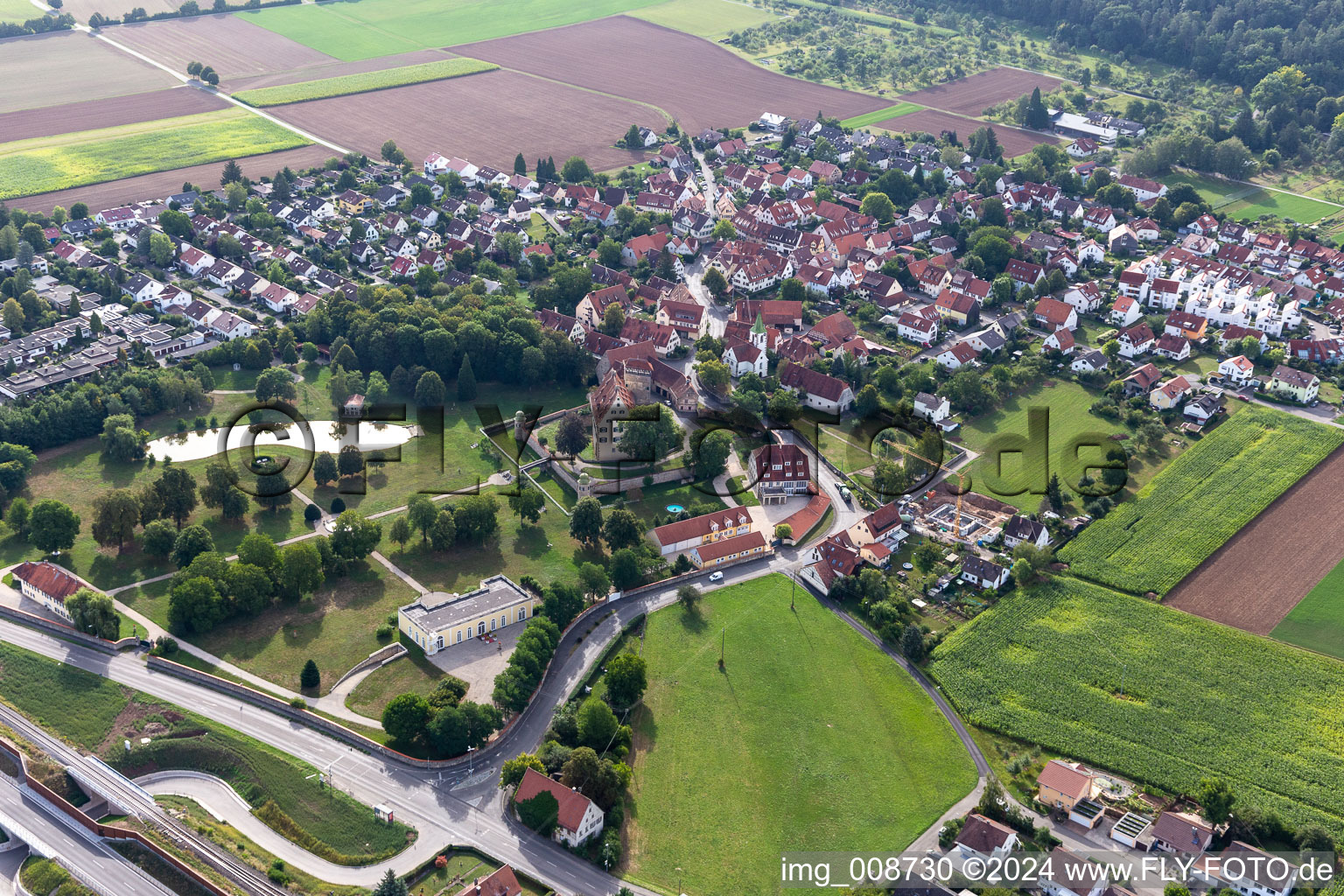 Luftbild von Ortsansicht der Straßen und Häuser der Wohngebiete in Kilchberg in Tübingen im Bundesland Baden-Württemberg, Deutschland