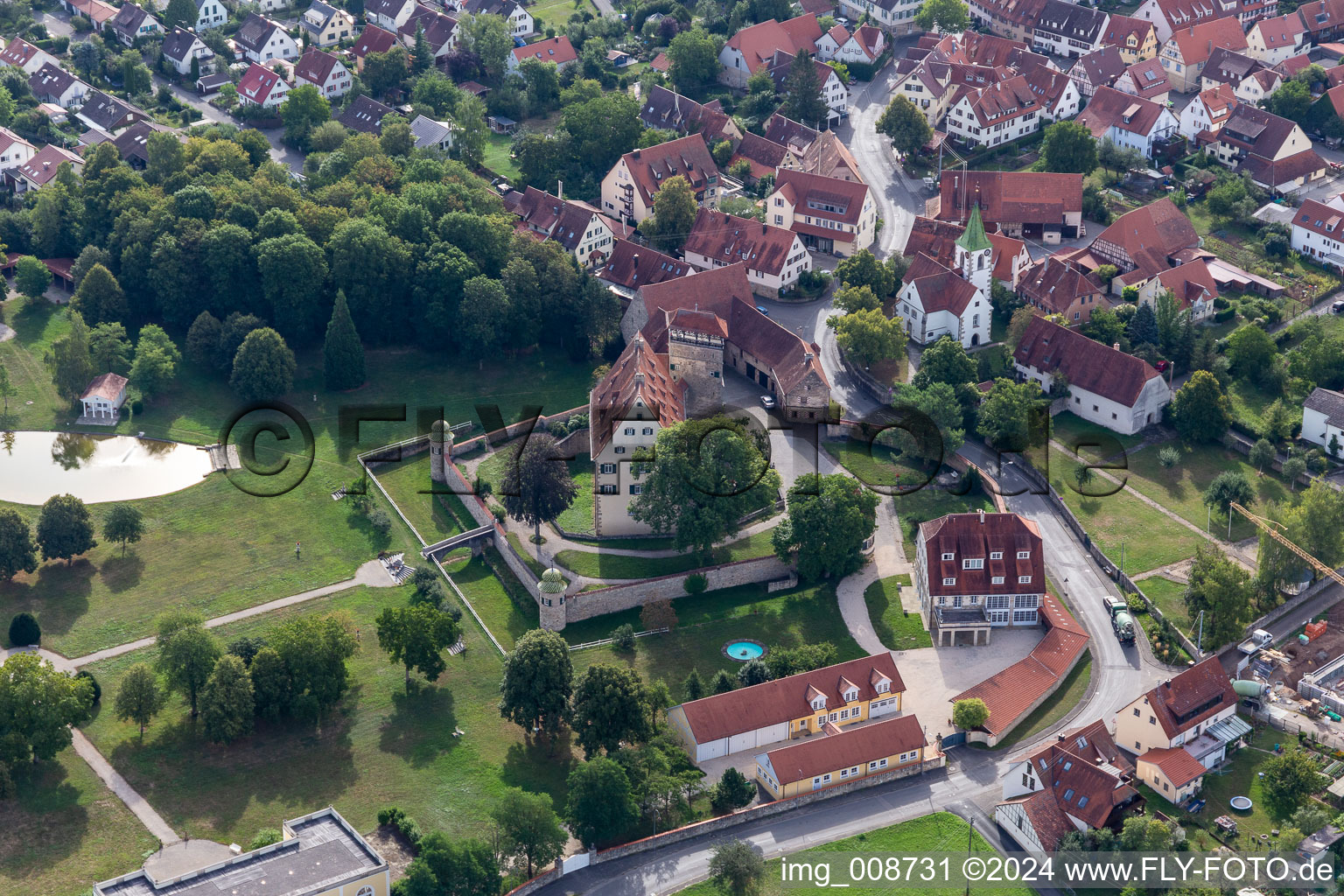 Luftaufnahme von Ortsansicht der Straßen und Häuser der Wohngebiete in Kilchberg in Tübingen im Bundesland Baden-Württemberg, Deutschland