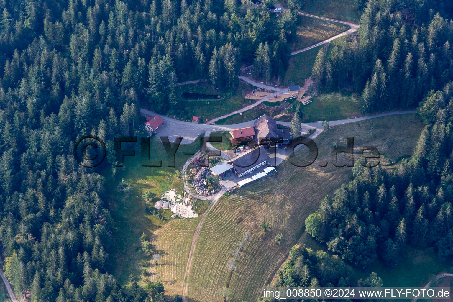 Berg-Gasthaus Kernhof und Skihütte des Skiclub Kappelrodeck in Seebach im Bundesland Baden-Württemberg, Deutschland