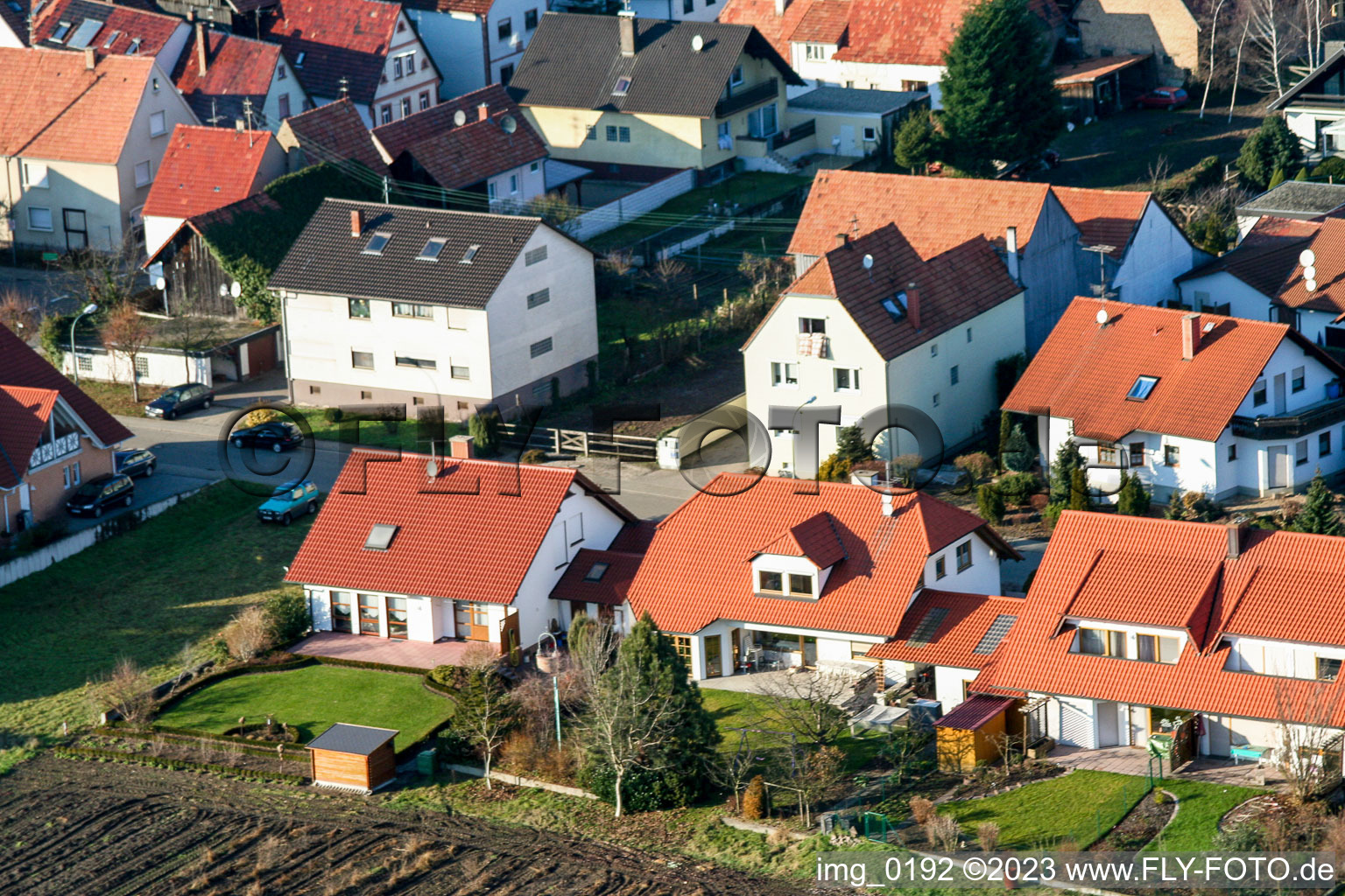 Drohnenbild von Hatzenbühl im Bundesland Rheinland-Pfalz, Deutschland