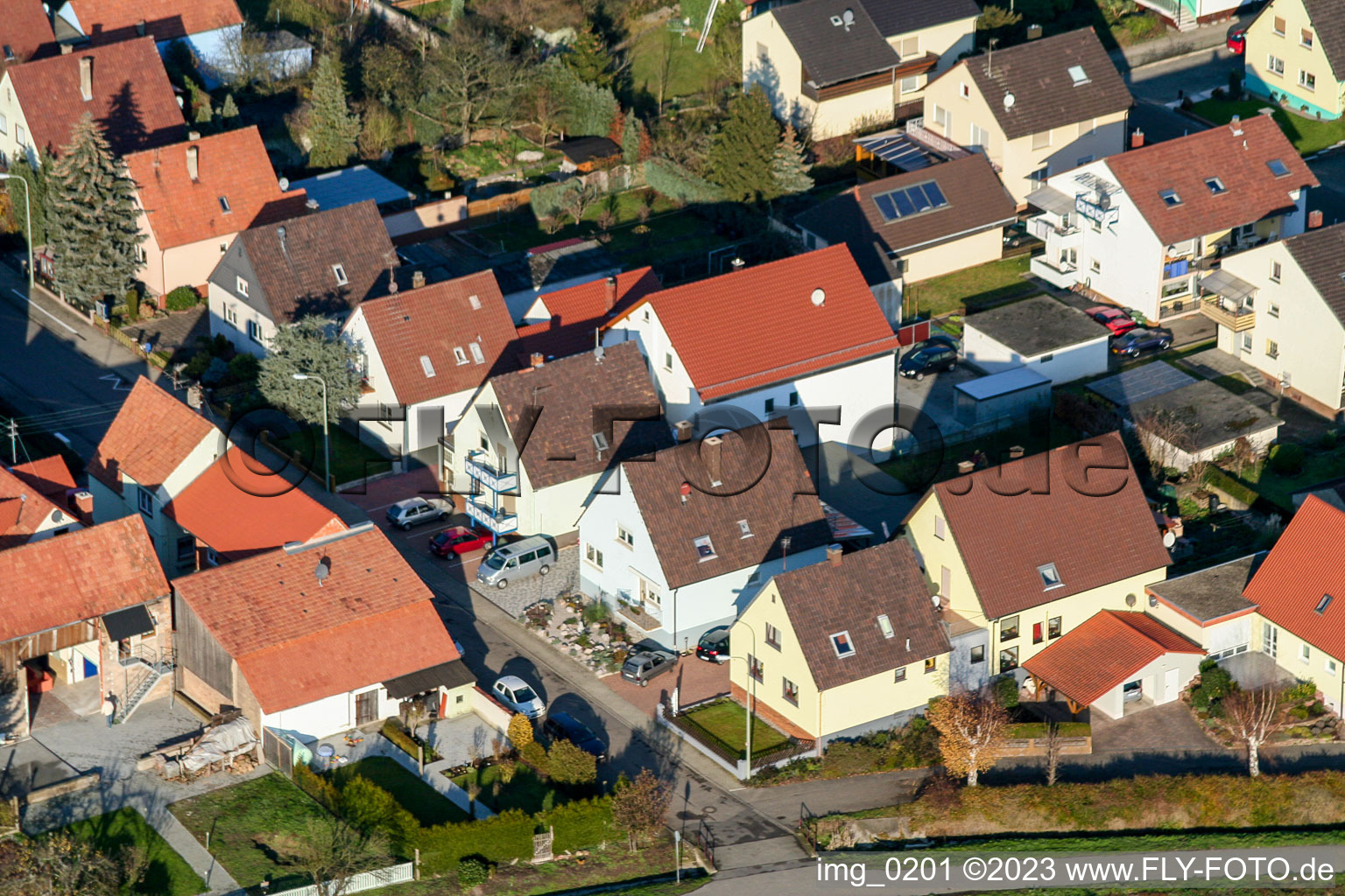 Luftbild von Hatzenbühl im Bundesland Rheinland-Pfalz, Deutschland