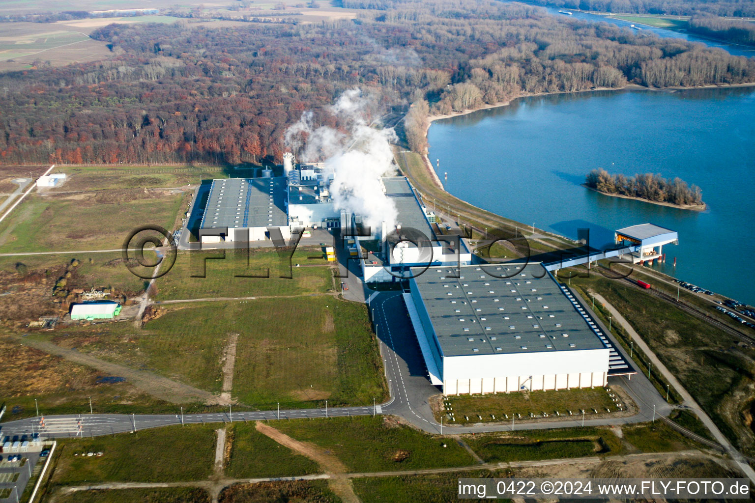 Luftaufnahme von Papierfabrik Palm im Industriegebiet Oberwald in Wörth am Rhein im Bundesland Rheinland-Pfalz, Deutschland