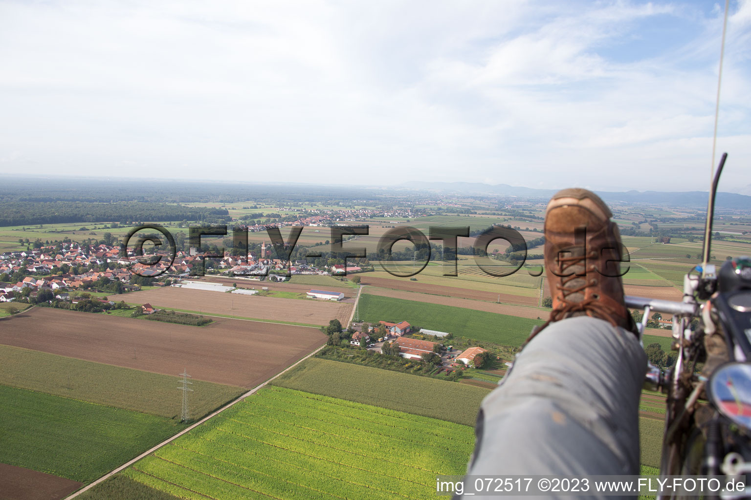 Minfeld im Bundesland Rheinland-Pfalz, Deutschland aus der Luft betrachtet