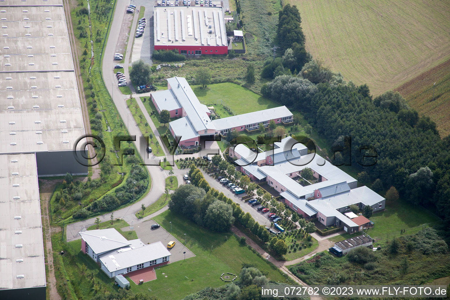 Luftaufnahme von Minderslachen, Industriegebiet Horst in Kandel im Bundesland Rheinland-Pfalz, Deutschland