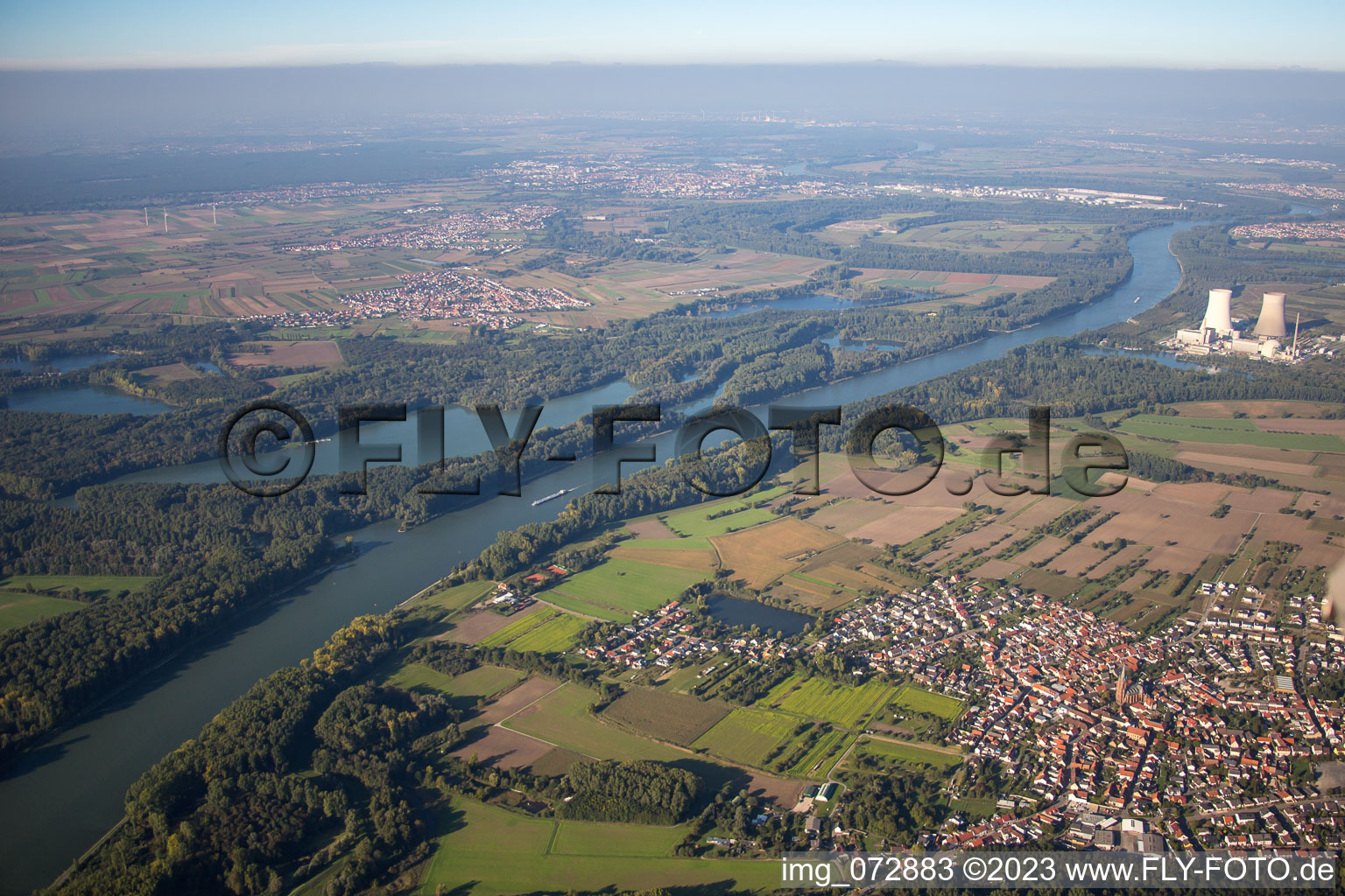 Luftbild von Ortsteil Rheinsheim in Philippsburg im Bundesland Baden-Württemberg, Deutschland