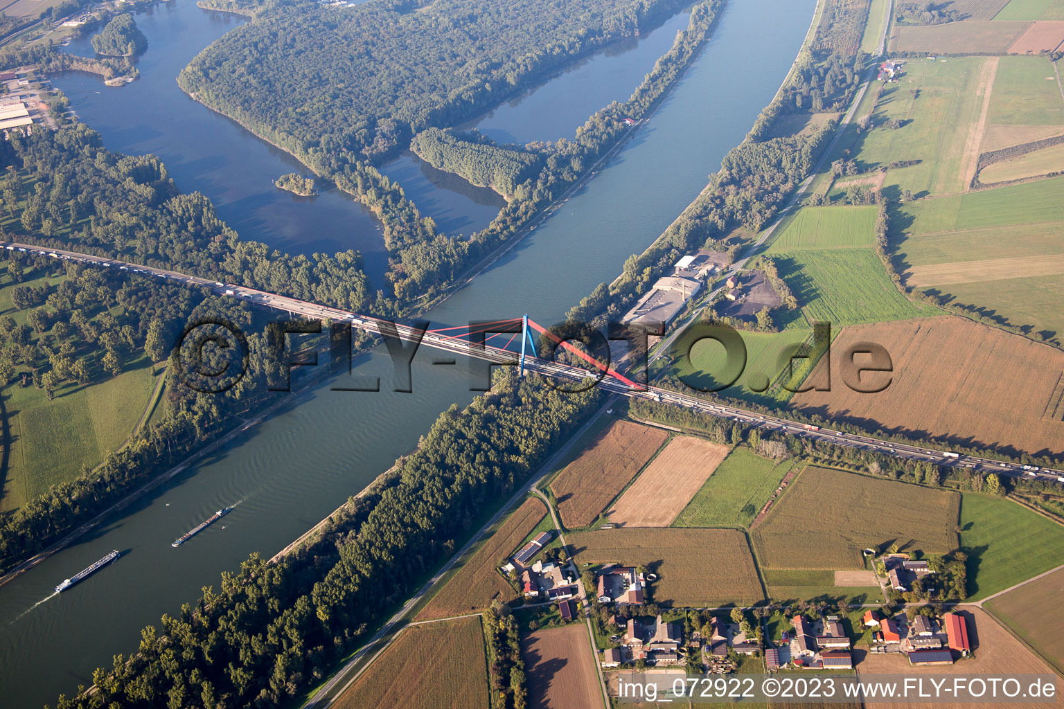 Luftbild von Speyer, Autobahnbrücke im Bundesland Rheinland-Pfalz, Deutschland