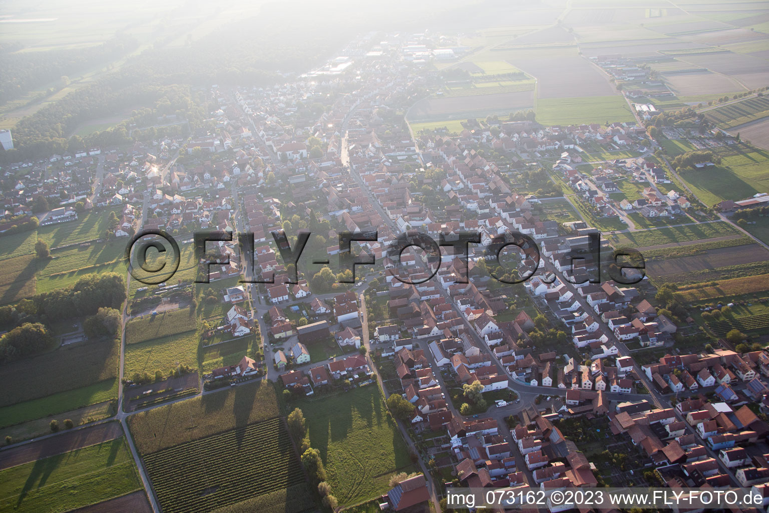Hatzenbühl im Bundesland Rheinland-Pfalz, Deutschland vom Flugzeug aus