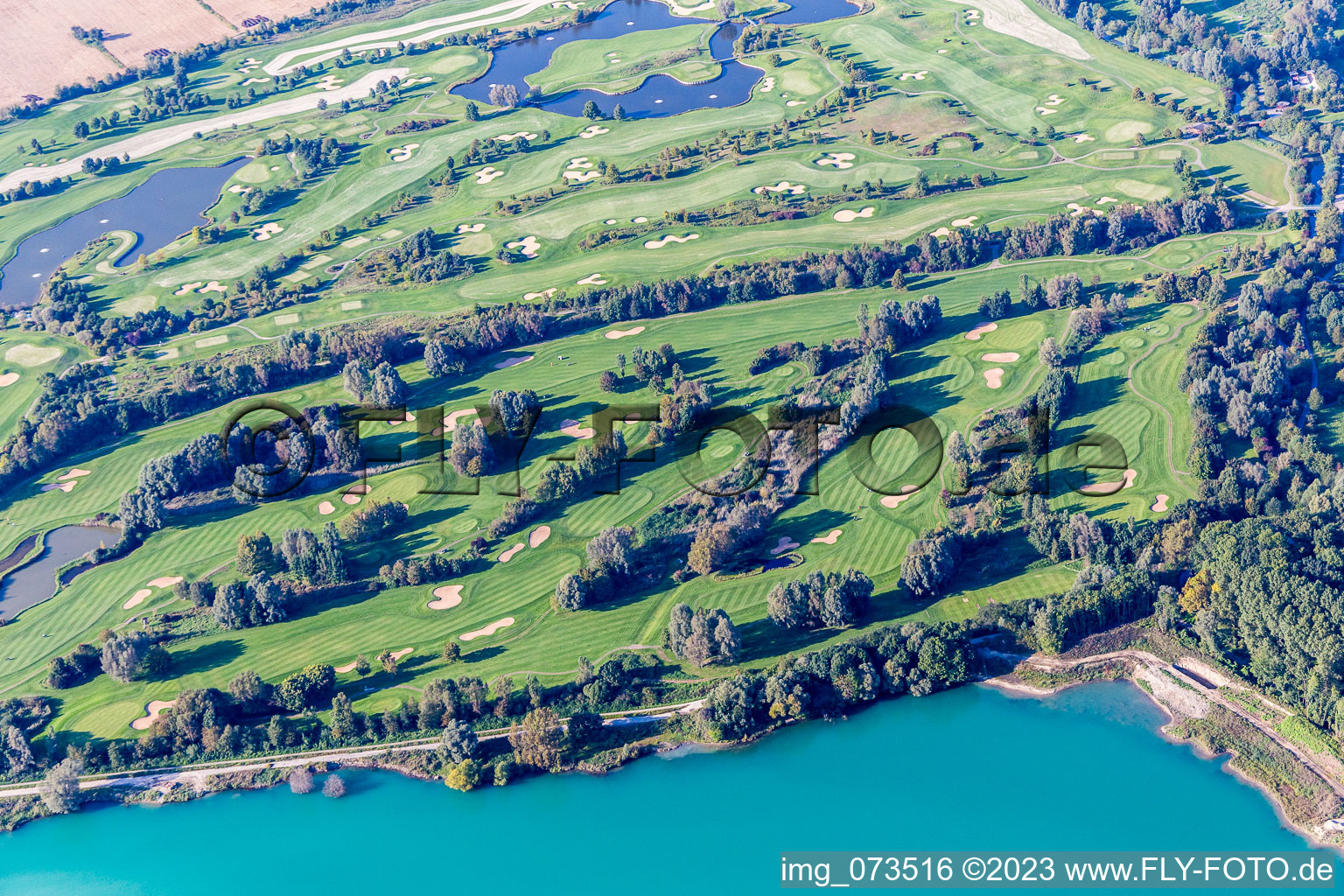 Gelände des Golfplatz des Golf Club St. Leon-Rot in Sankt Leon-Rot im Bundesland Baden-Württemberg, Deutschland von oben