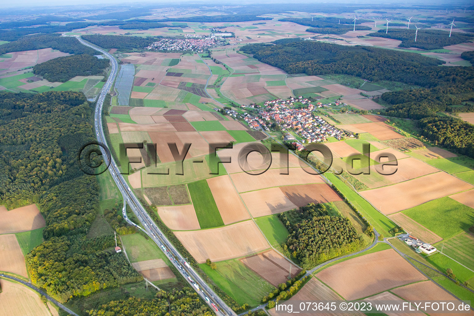 Luftaufnahme von Holzkirchhausen im Bundesland Bayern, Deutschland