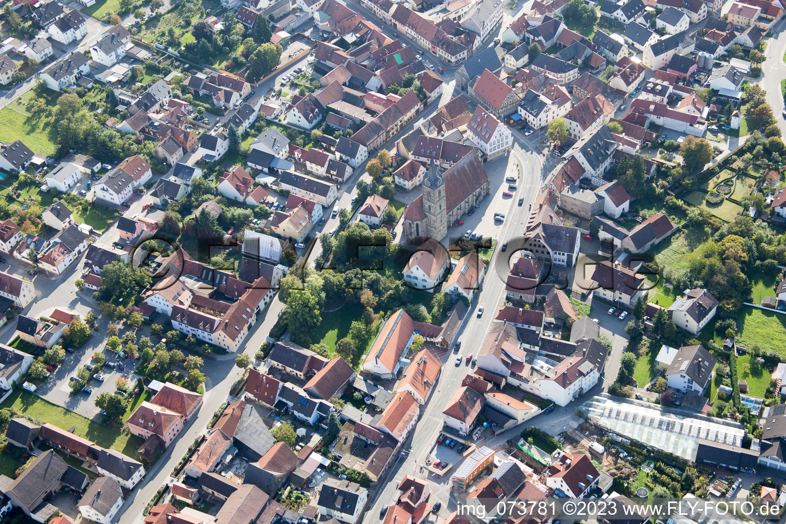 Luftbild von Hallstadt im Bundesland Bayern, Deutschland
