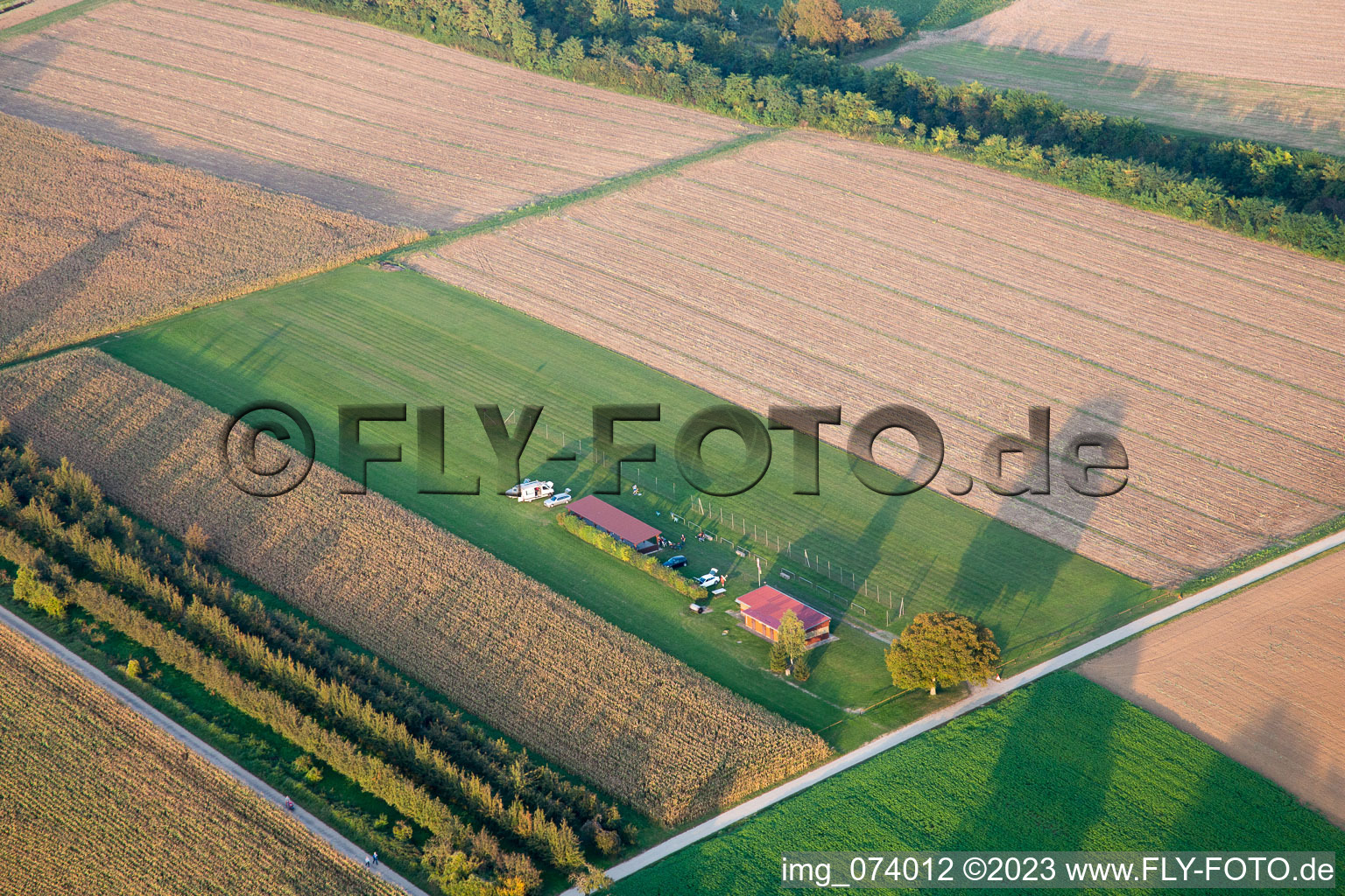 Luftaufnahme von Freckenfeld, Modellflugplatz im Bundesland Rheinland-Pfalz, Deutschland