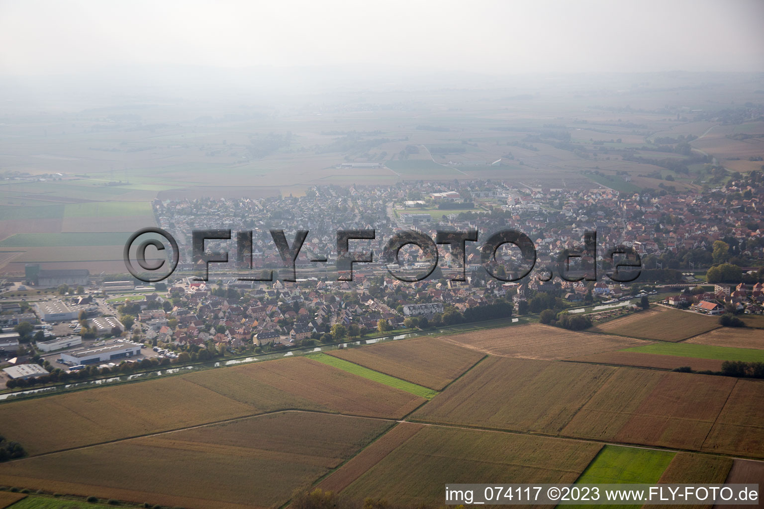 Luftaufnahme von Reichstett im Bundesland Bas-Rhin, Frankreich