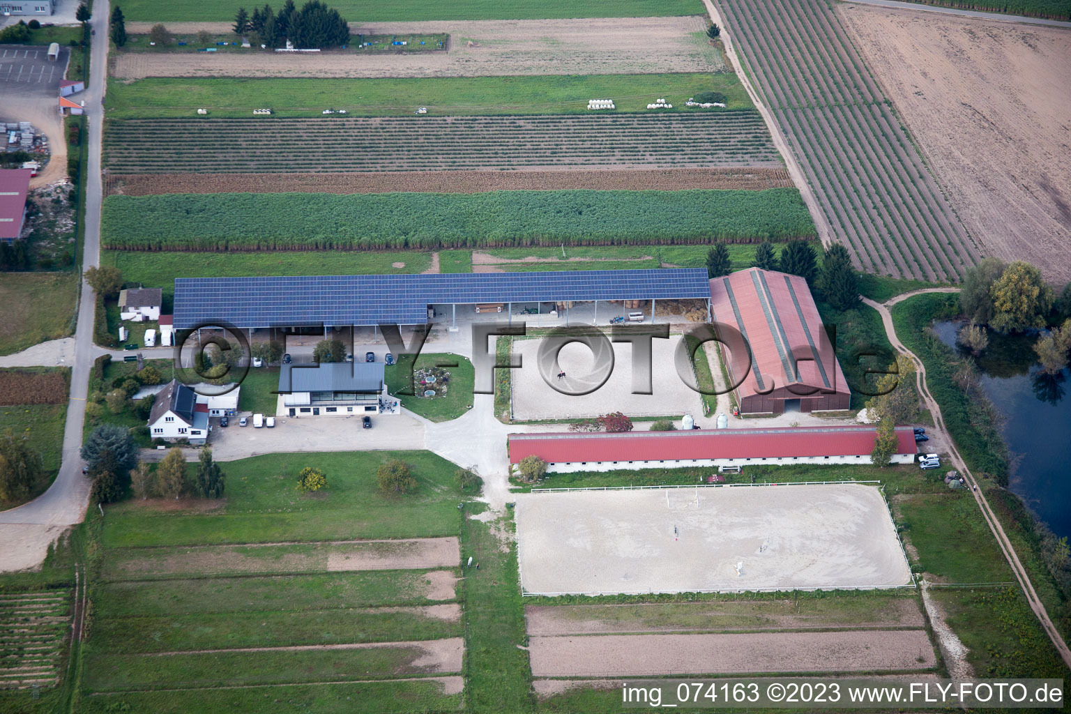 Luftaufnahme von Brumath, Stephansfeld im Bundesland Bas-Rhin, Frankreich