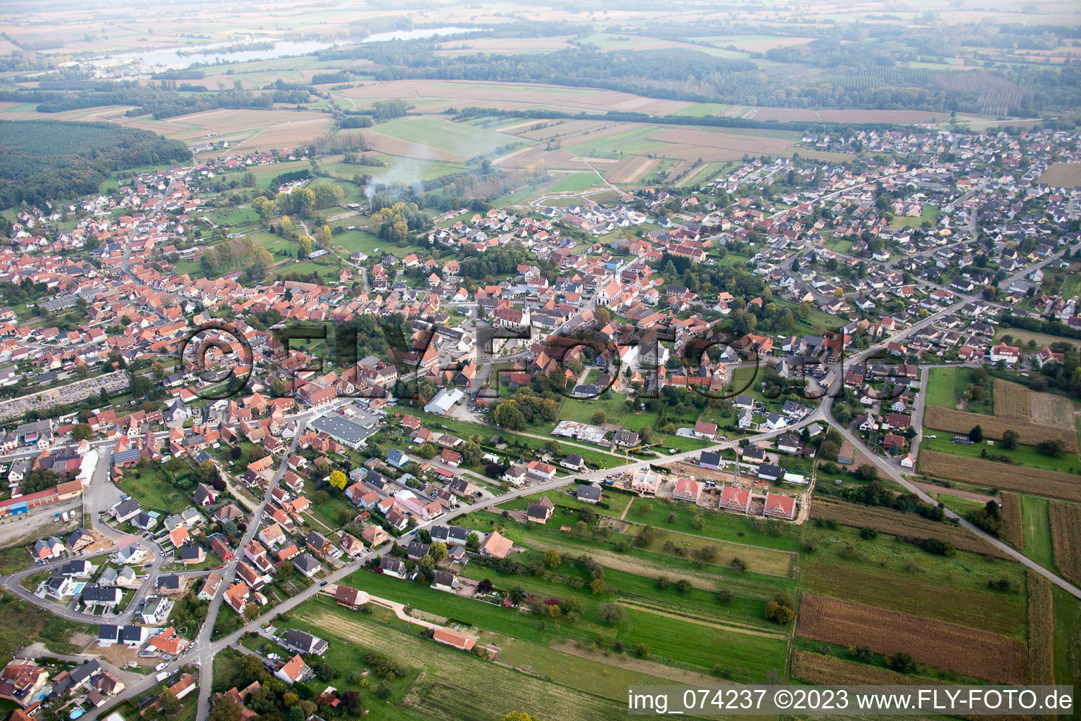 Schrägluftbild von Gries im Bundesland Bas-Rhin, Frankreich