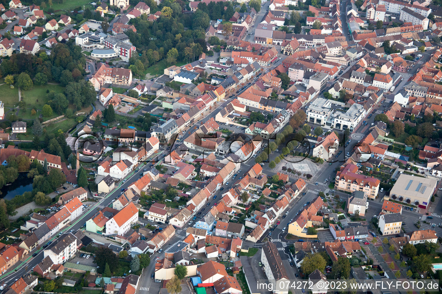 Bischwiller im Bundesland Bas-Rhin, Frankreich aus der Luft betrachtet