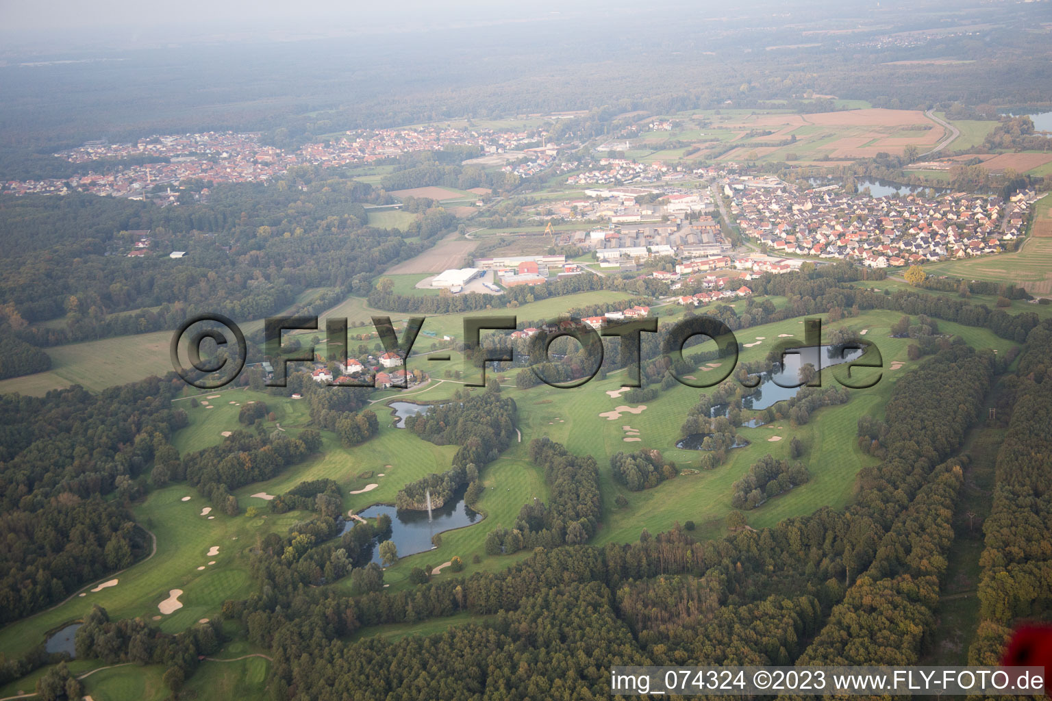 Luftaufnahme von Soufflenheim, Golfplatz im Bundesland Bas-Rhin, Frankreich