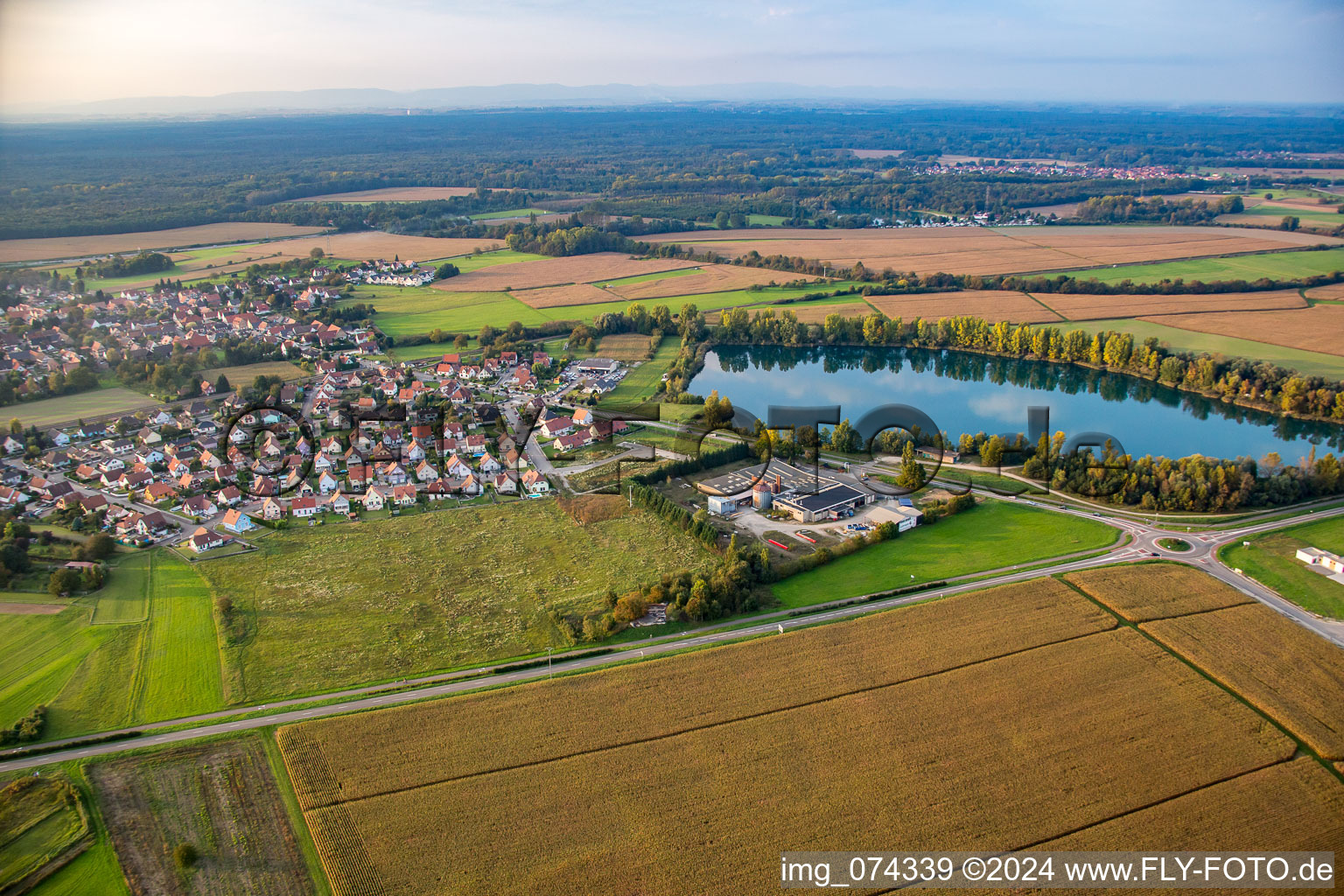 Rountzenheim von Südosten im Bundesland Bas-Rhin, Frankreich