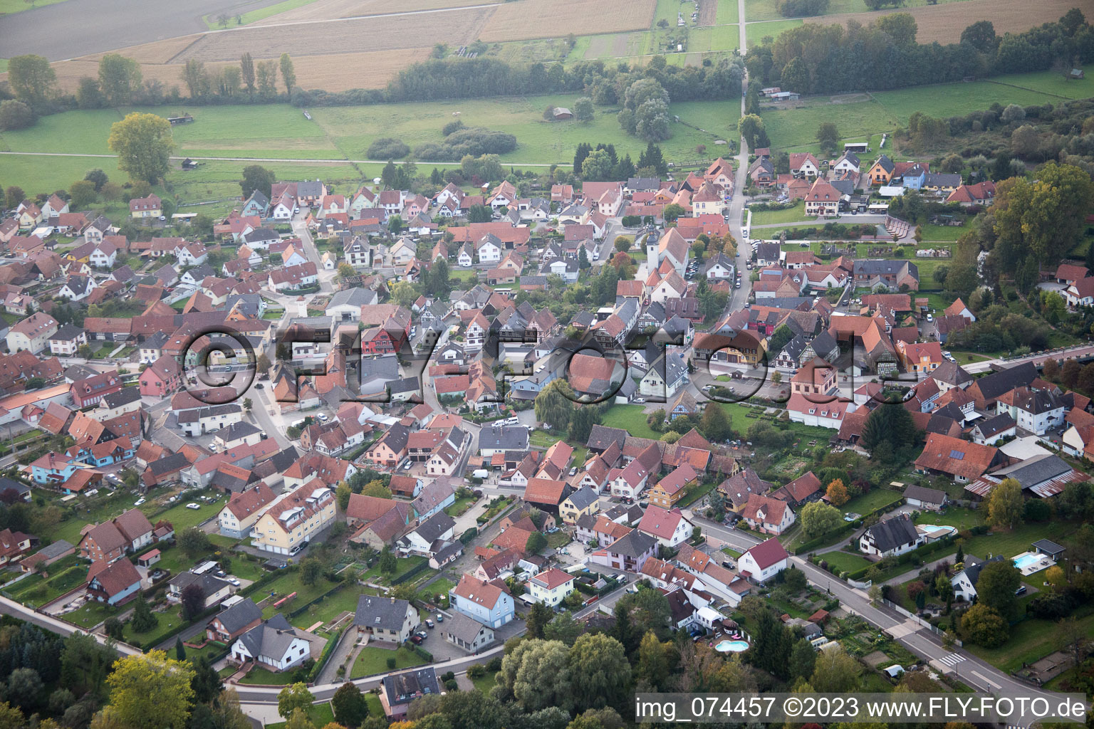 Luftbild von Beinheim im Bundesland Bas-Rhin, Frankreich