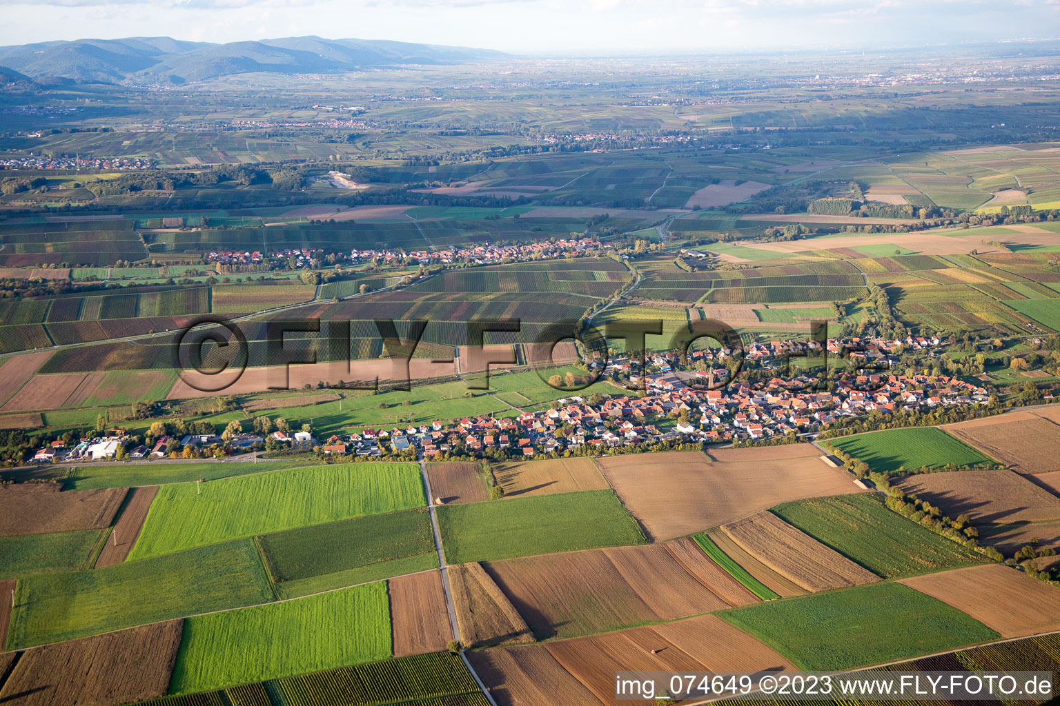 Ortsteil Kapellen in Kapellen-Drusweiler im Bundesland Rheinland-Pfalz, Deutschland von oben gesehen