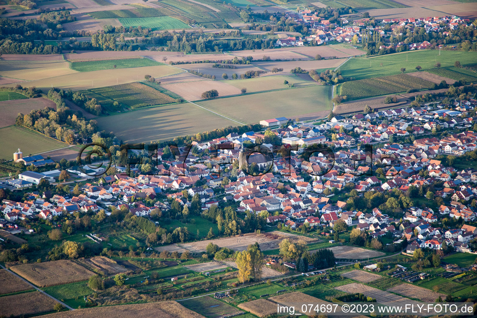 Kapsweyer im Bundesland Rheinland-Pfalz, Deutschland vom Flugzeug aus