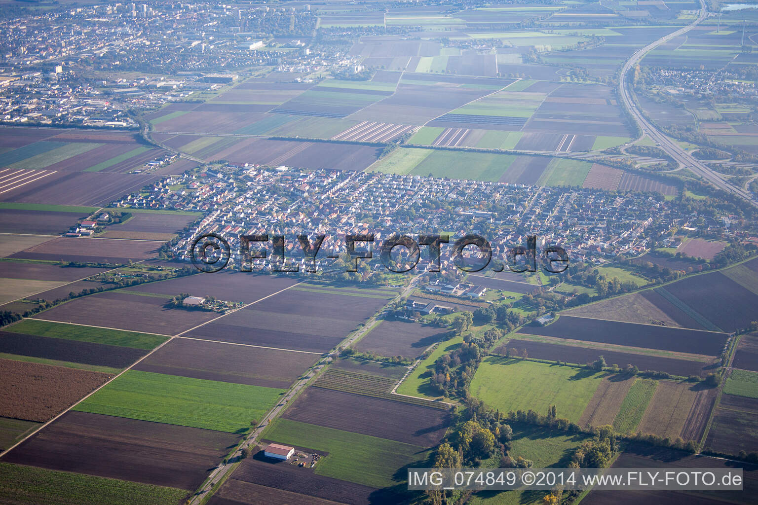 Luftbild von Beindersheim im Bundesland Rheinland-Pfalz, Deutschland