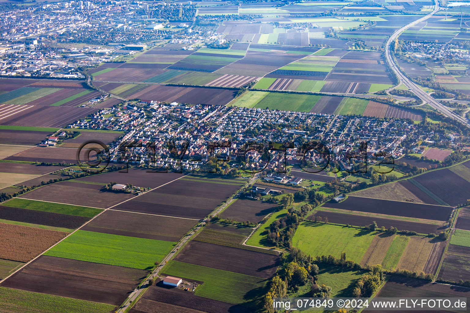 Luftbild von Beindersheim im Bundesland Rheinland-Pfalz, Deutschland