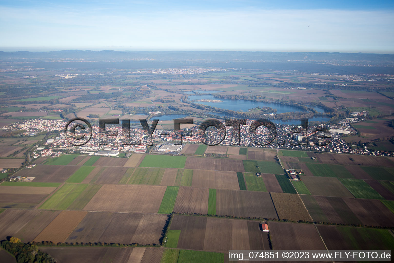 Luftbild von Ortsteil Roxheim in Bobenheim-Roxheim im Bundesland Rheinland-Pfalz, Deutschland