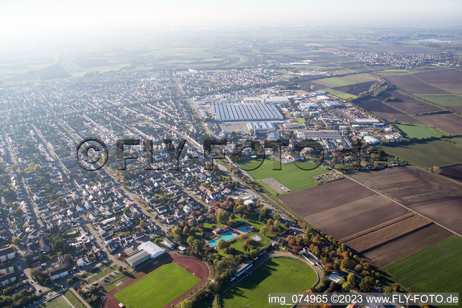 Luftbild von Bürstadt im Bundesland Hessen, Deutschland