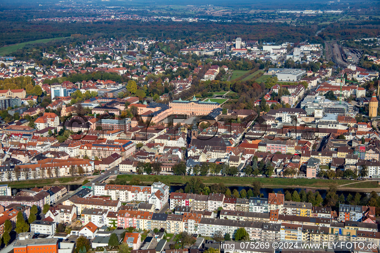 Luftbild von Schlossstr in Rastatt im Bundesland Baden-Württemberg, Deutschland