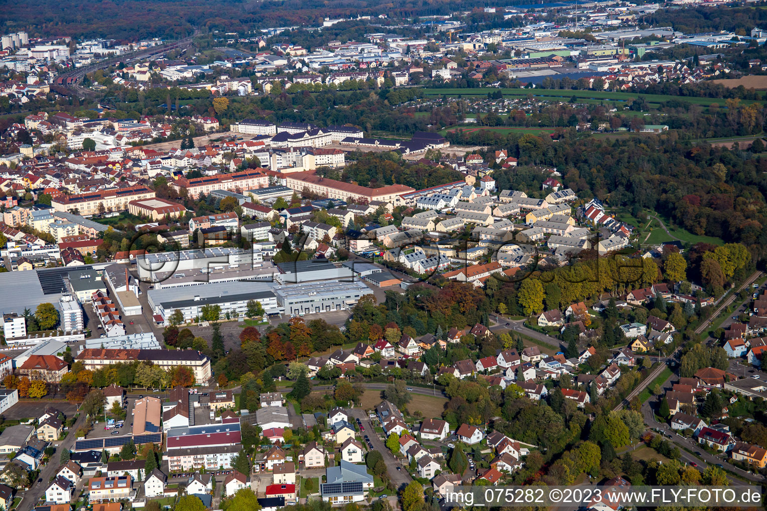 Schrägluftbild von Rastatt im Bundesland Baden-Württemberg, Deutschland