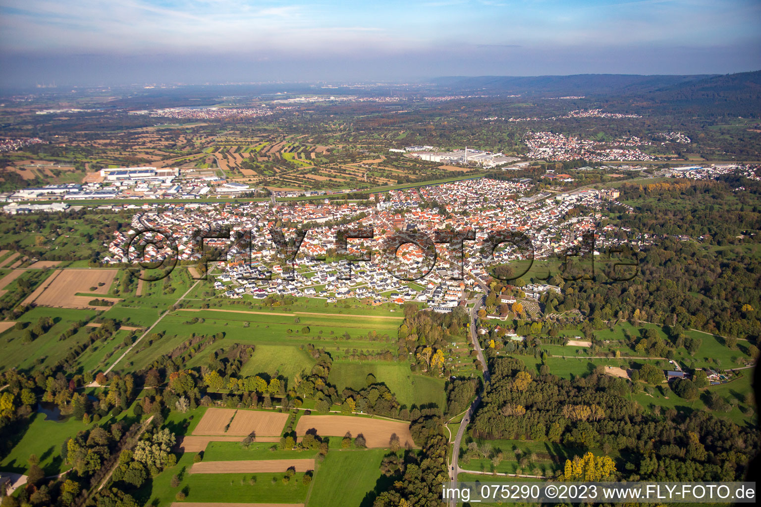 Luftbild von Kuppenheim im Bundesland Baden-Württemberg, Deutschland