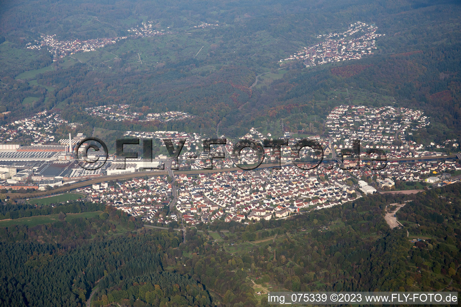 Luftbild von Gernsbach im Bundesland Baden-Württemberg, Deutschland
