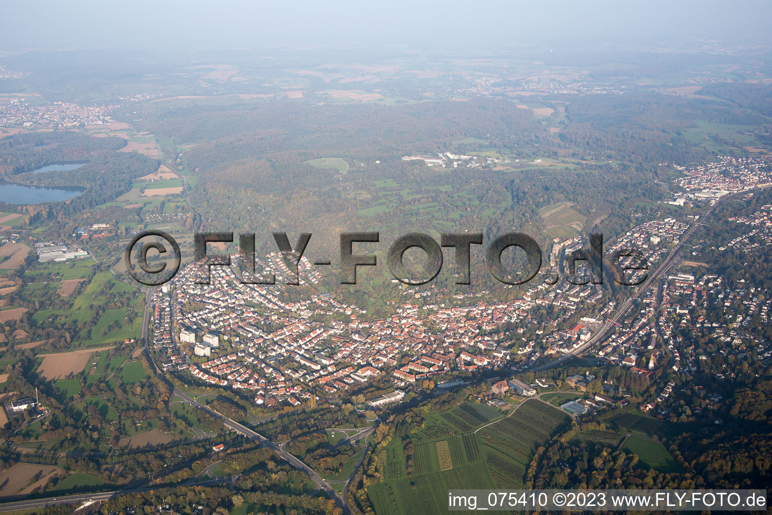 Luftbild von Ortsteil Grötzingen in Karlsruhe im Bundesland Baden-Württemberg, Deutschland