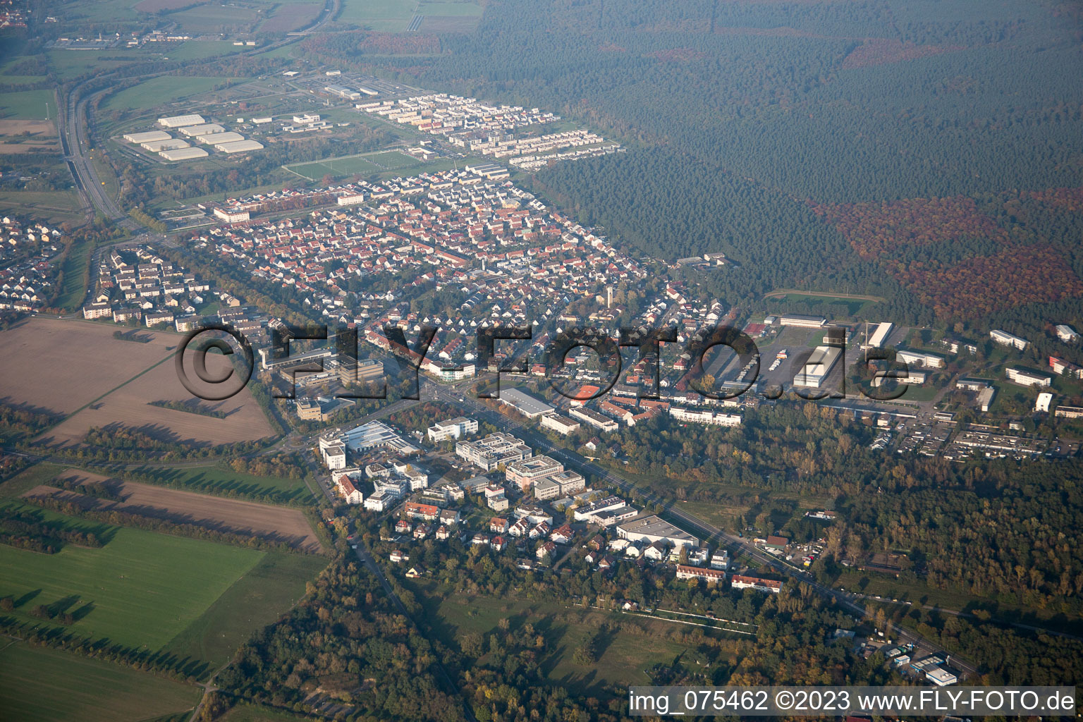 Luftbild von Ortsteil Neureut in Karlsruhe im Bundesland Baden-Württemberg, Deutschland