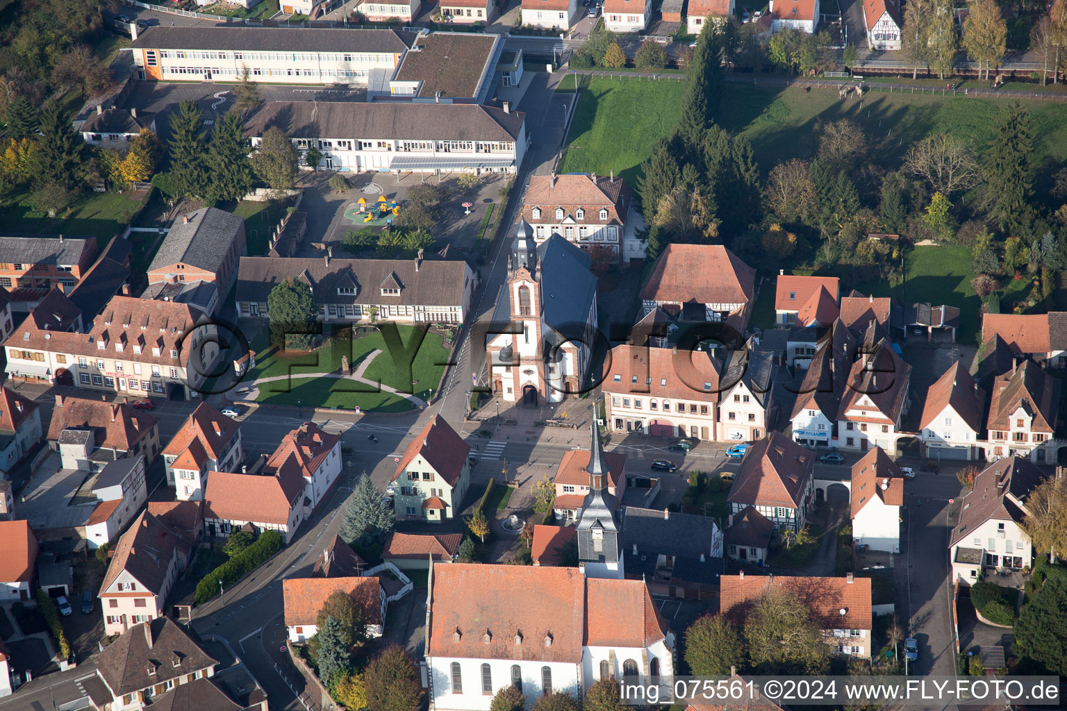 Soultz-sous-Forêts im Bundesland Bas-Rhin, Frankreich von oben