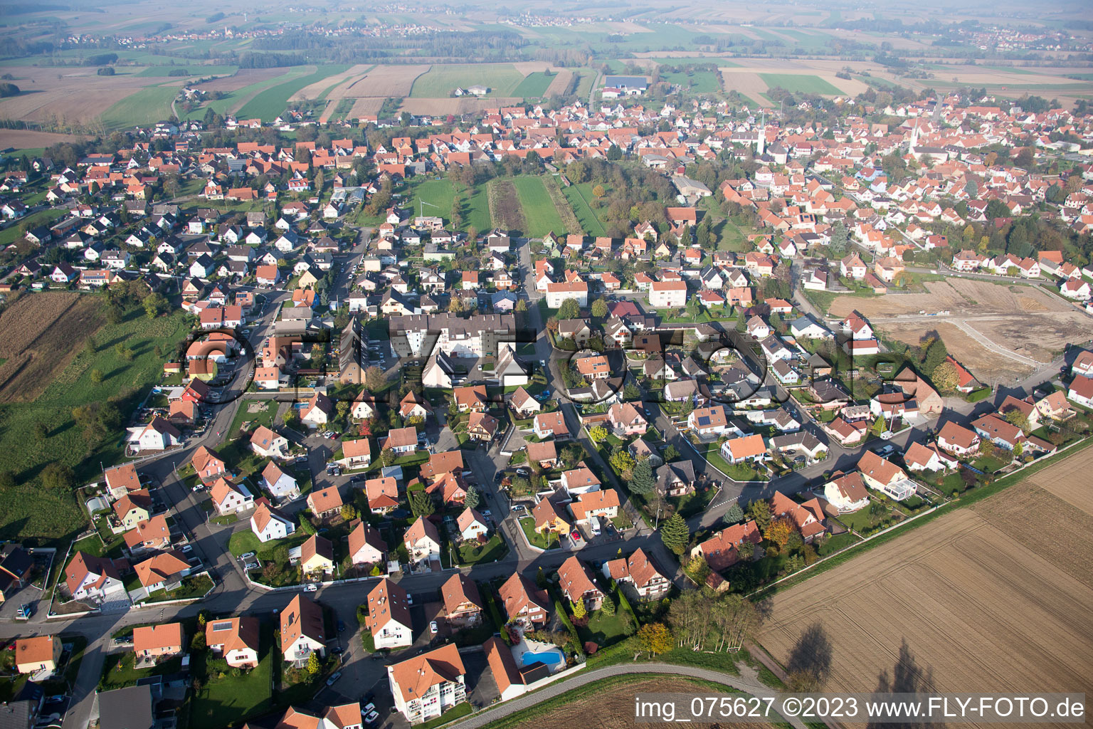 Luftbild von Hatten im Bundesland Bas-Rhin, Frankreich