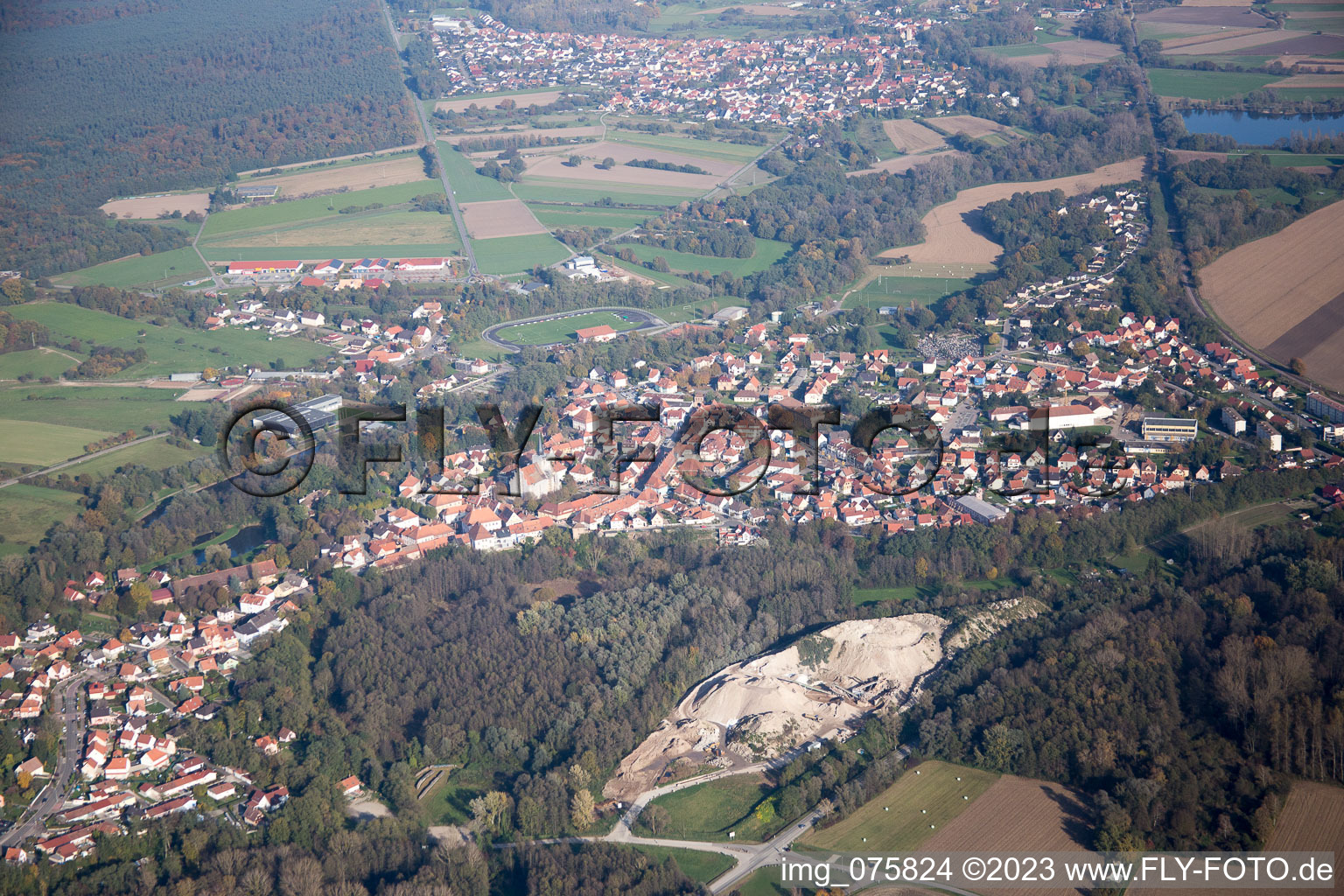 Lauterbourg im Bundesland Bas-Rhin, Frankreich von oben gesehen